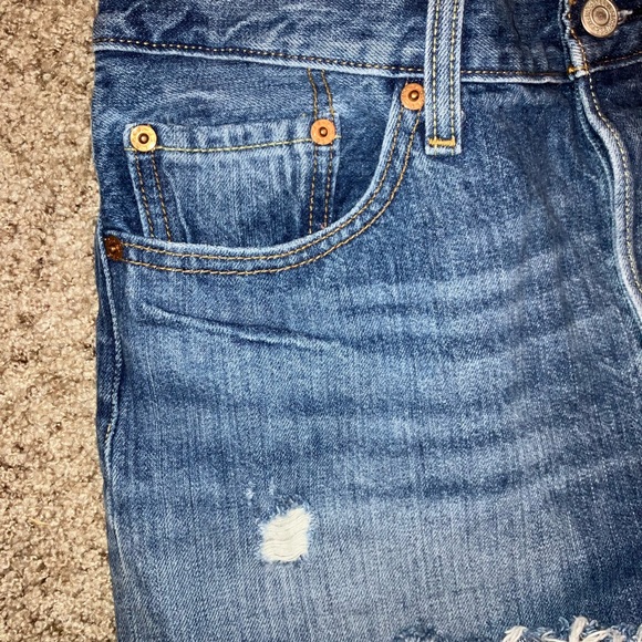 Levi’s 501 button fly Jean shorts -Women’s 28 - Picture 3 of 7